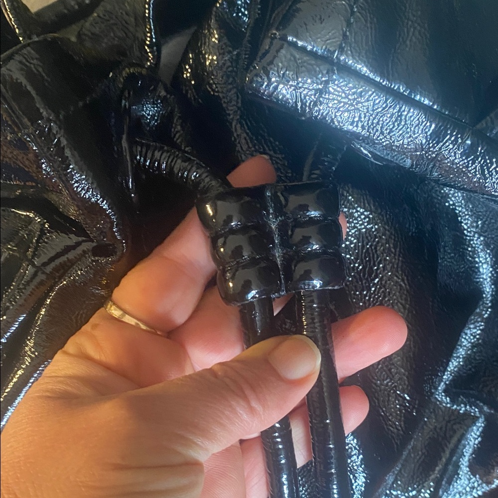 🖤Lt Edition COACH Resort Black Patent Leather Shoulder Handbag 13256 VERY CLEAN🖤 - Picture 5 of 16